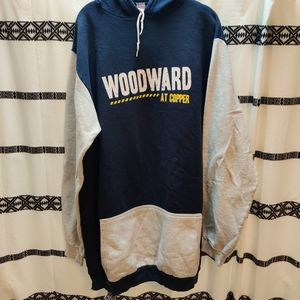 Snowboard Sweatshirt - Woodward